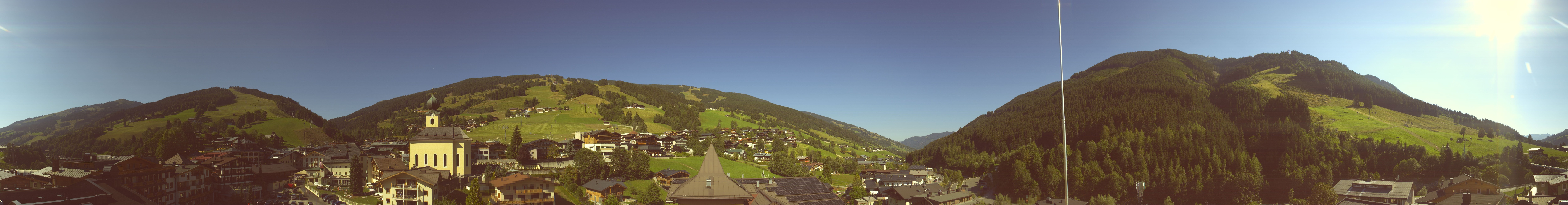 Archiv Foto Webcam Blick über Saalbach vom Alpinresort