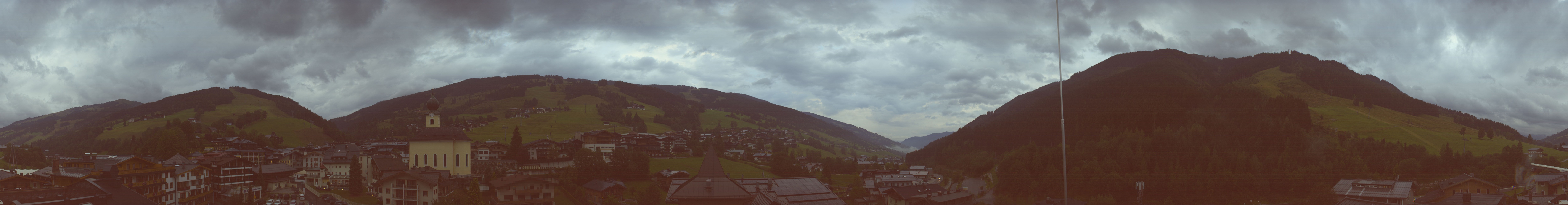 Archiv Foto Webcam Blick über Saalbach vom Alpinresort