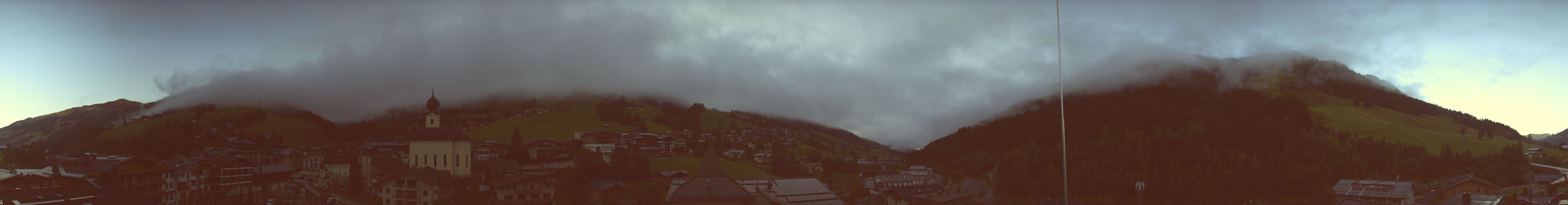 Archiv Foto Webcam Blick über Saalbach vom Alpinresort