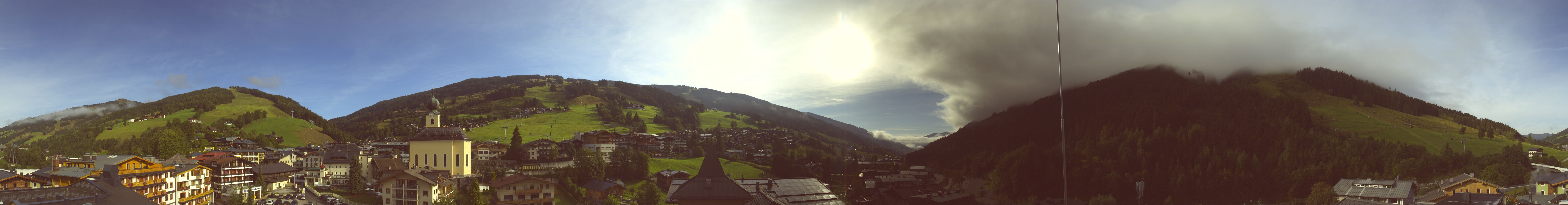 Archiv Foto Webcam Blick über Saalbach vom Alpinresort
