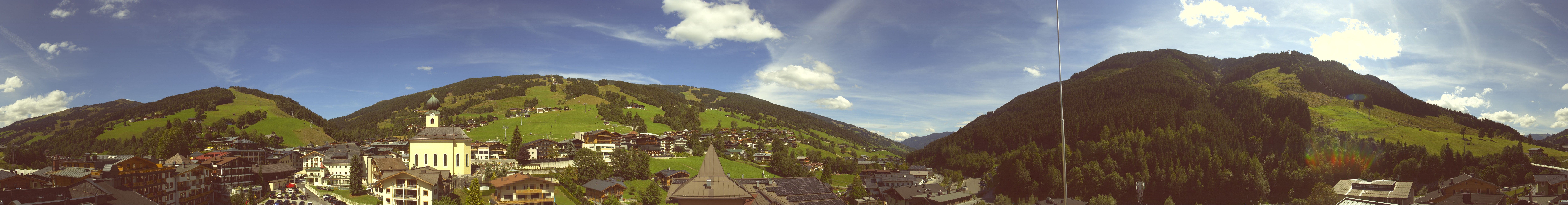 Archiv Foto Webcam Blick über Saalbach vom Alpinresort