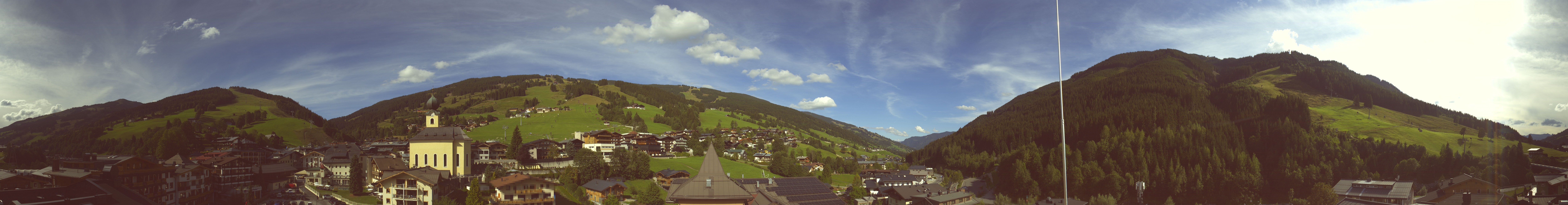 Archiv Foto Webcam Blick über Saalbach vom Alpinresort