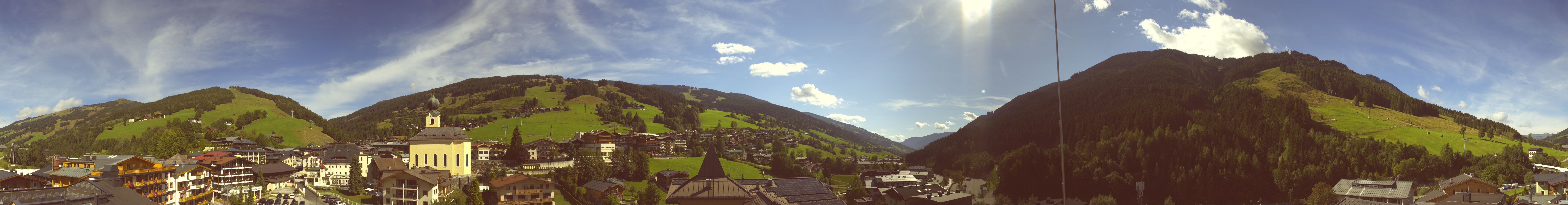 Archived image Webcam Panorama: Alpinresort Saalbach