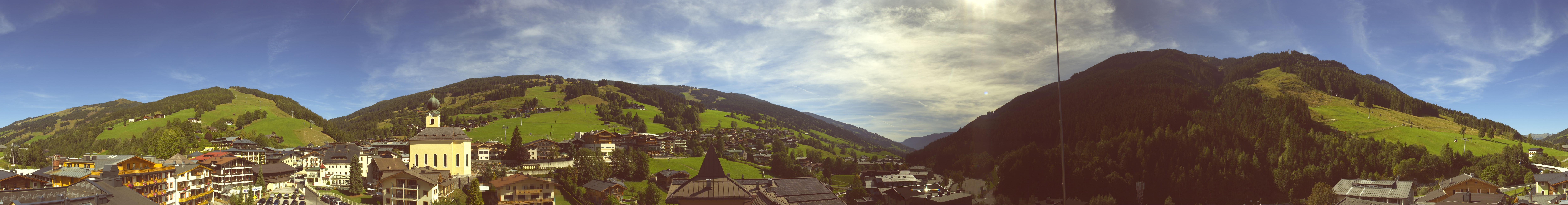 Archived image Webcam Panorama: Alpinresort Saalbach