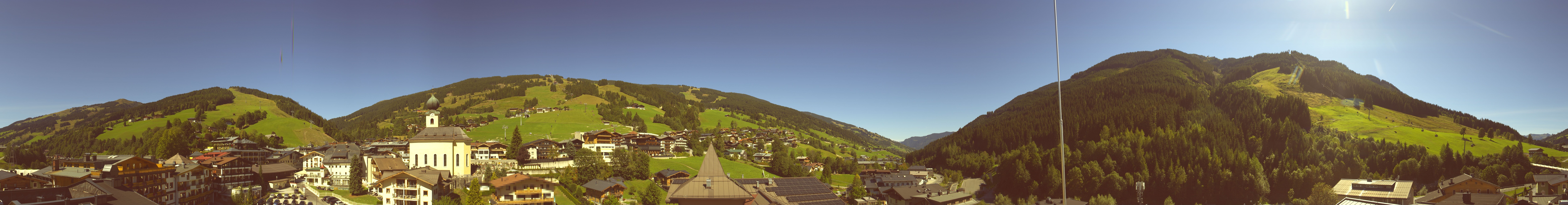 Archived image Webcam Panorama: Alpinresort Saalbach