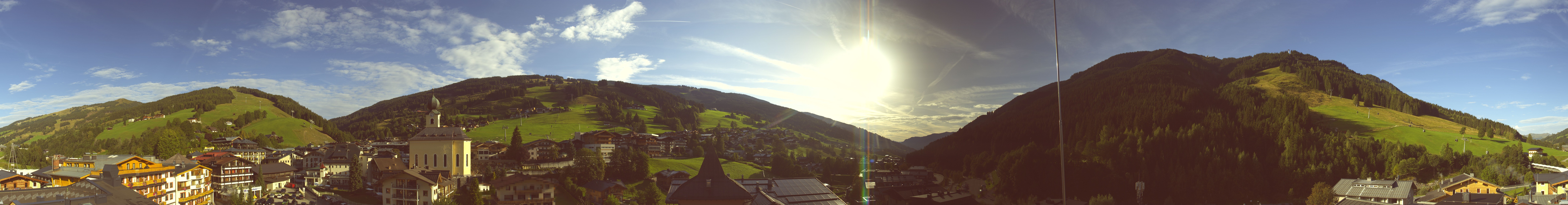 Archiv Foto Webcam Blick über Saalbach vom Alpinresort
