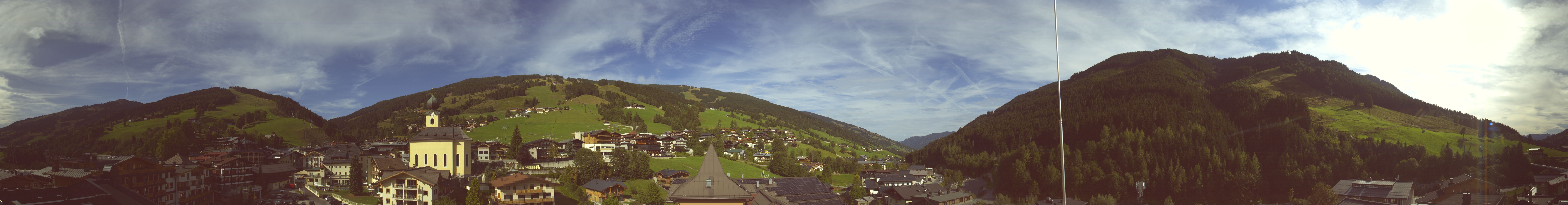 Archiv Foto Webcam Blick über Saalbach vom Alpinresort