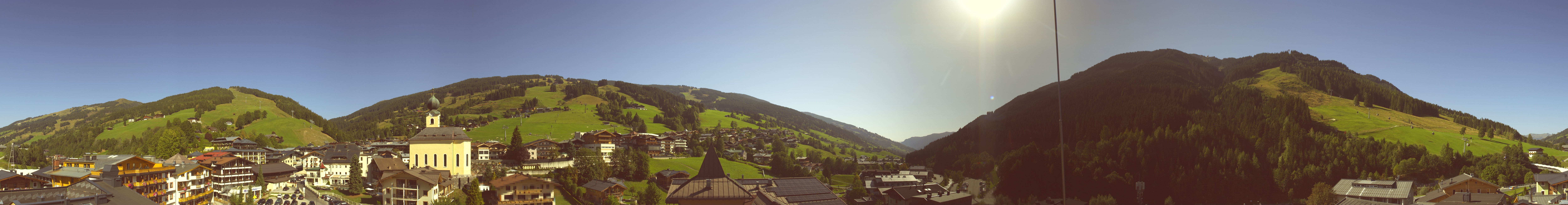 Archiv Foto Webcam Blick über Saalbach vom Alpinresort