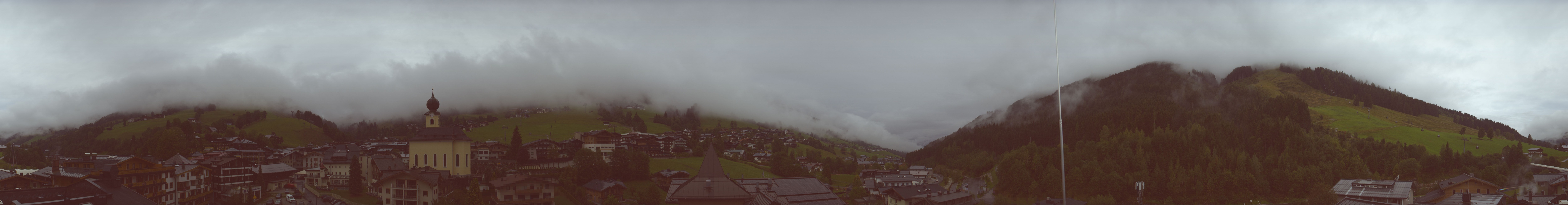 Archiv Foto Webcam Blick über Saalbach vom Alpinresort