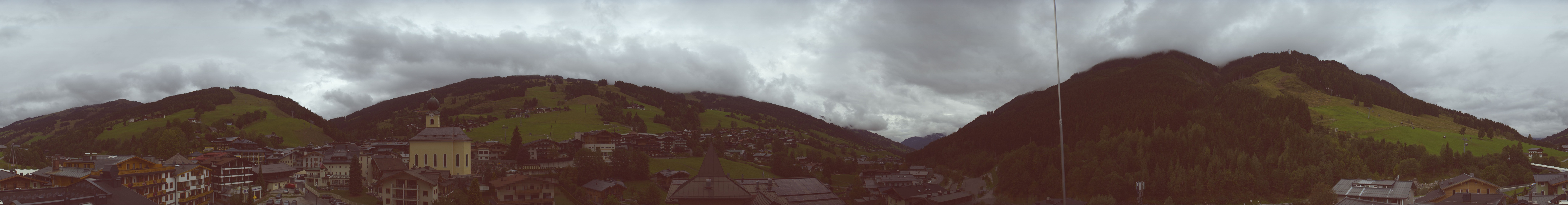 Archiv Foto Webcam Blick über Saalbach vom Alpinresort