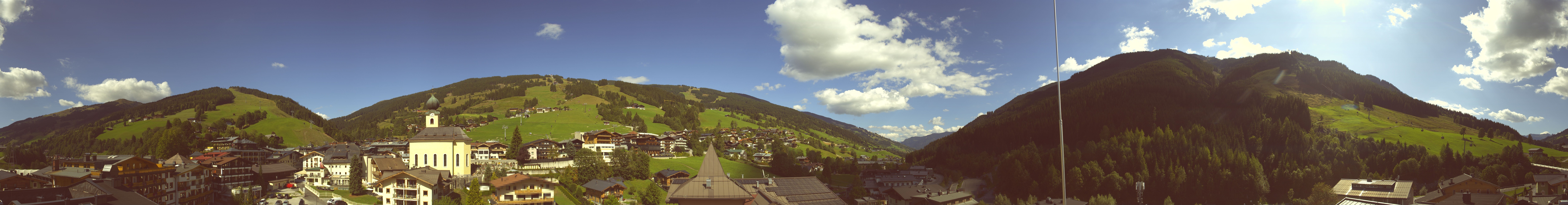 Archiv Foto Webcam Blick über Saalbach vom Alpinresort