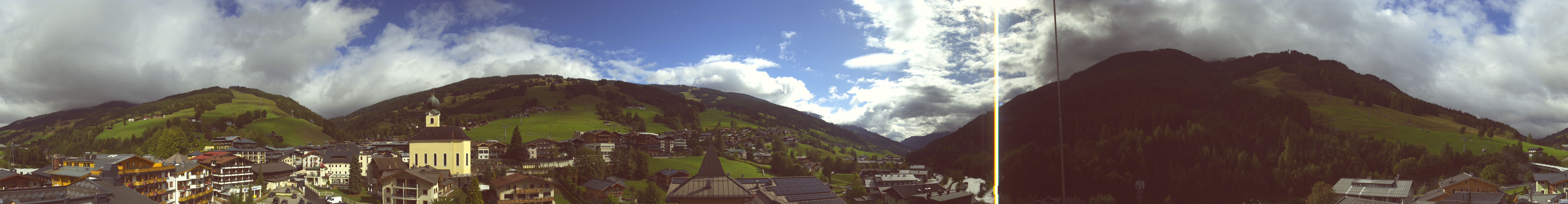Archiv Foto Webcam Blick über Saalbach vom Alpinresort