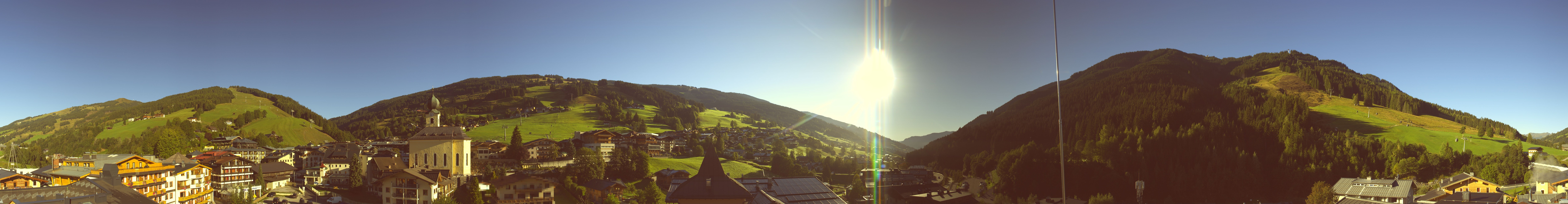 Archiv Foto Webcam Blick über Saalbach vom Alpinresort