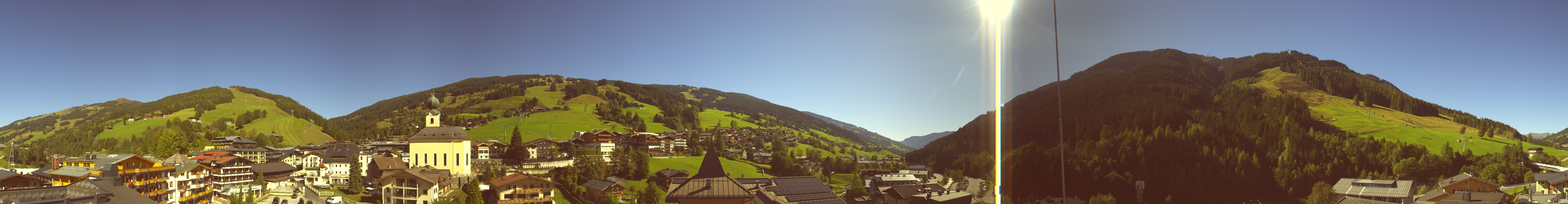 Archiv Foto Webcam Blick über Saalbach vom Alpinresort