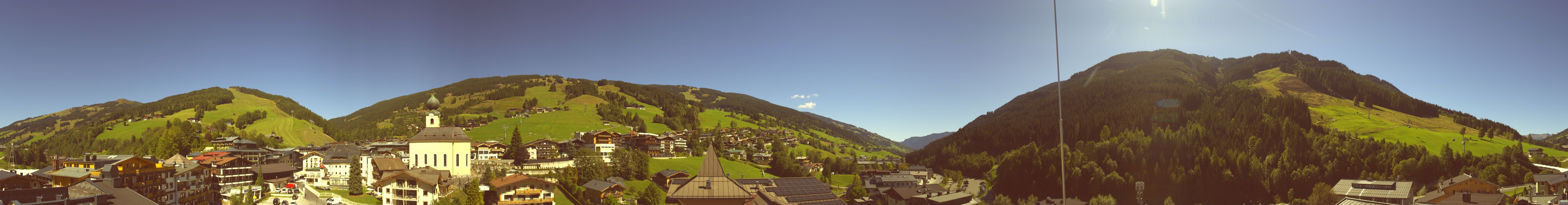 Archiv Foto Webcam Blick über Saalbach vom Alpinresort