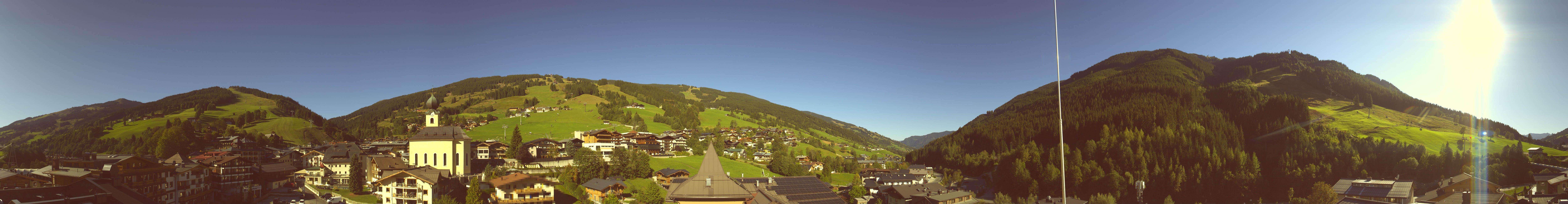 Archiv Foto Webcam Blick über Saalbach vom Alpinresort