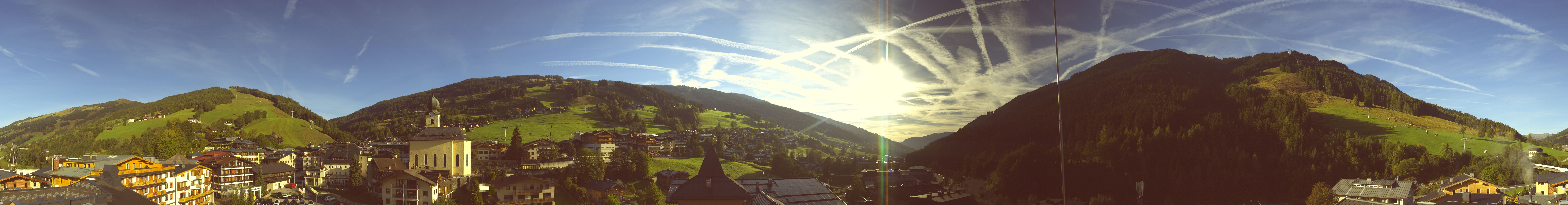 Archiv Foto Webcam Blick über Saalbach vom Alpinresort