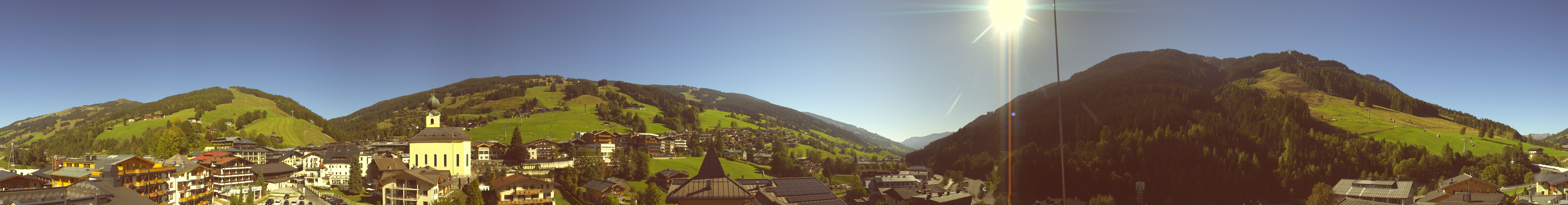 Archiv Foto Webcam Blick über Saalbach vom Alpinresort