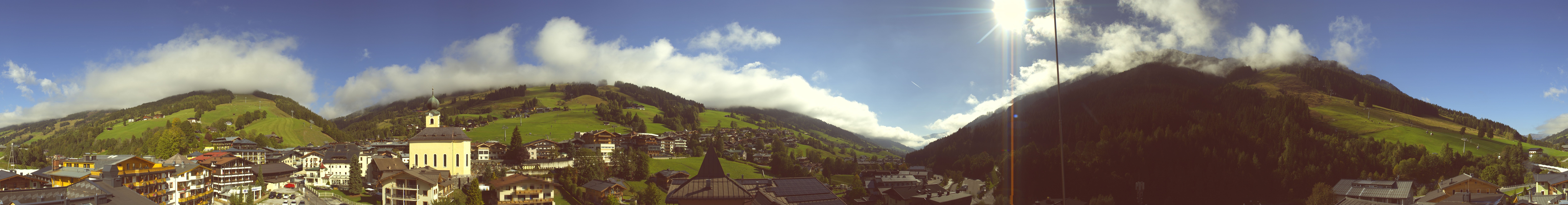 Archived image Webcam Panorama: Alpinresort Saalbach