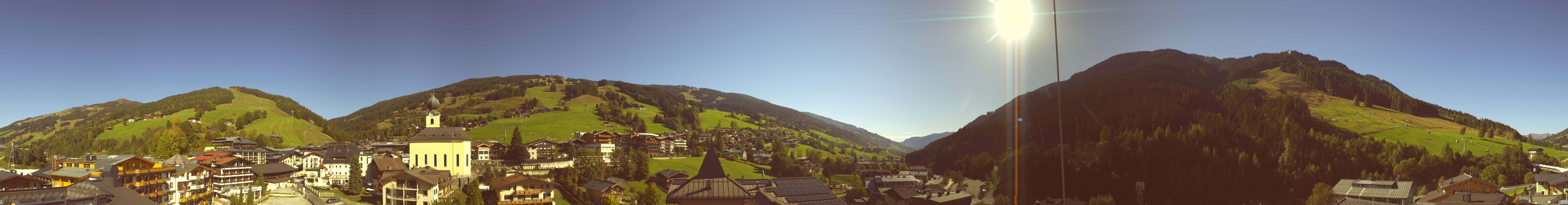 Archiv Foto Webcam Blick über Saalbach vom Alpinresort