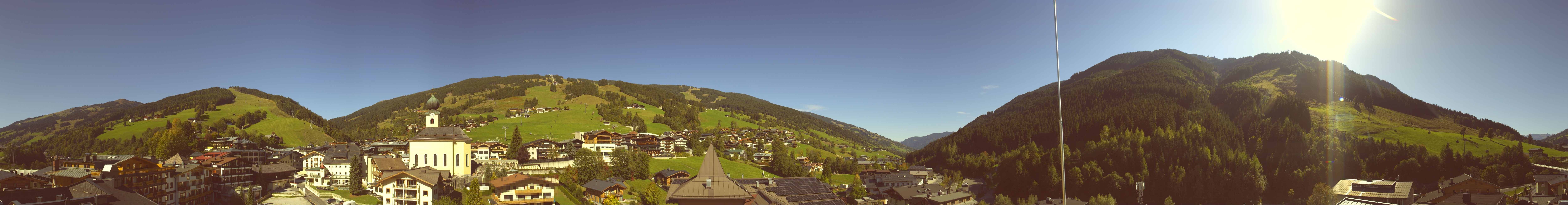 Archiv Foto Webcam Blick über Saalbach vom Alpinresort