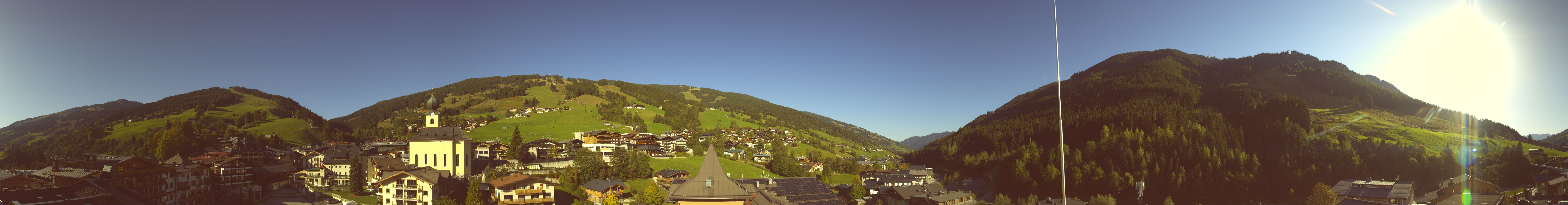 Archiv Foto Webcam Blick über Saalbach vom Alpinresort