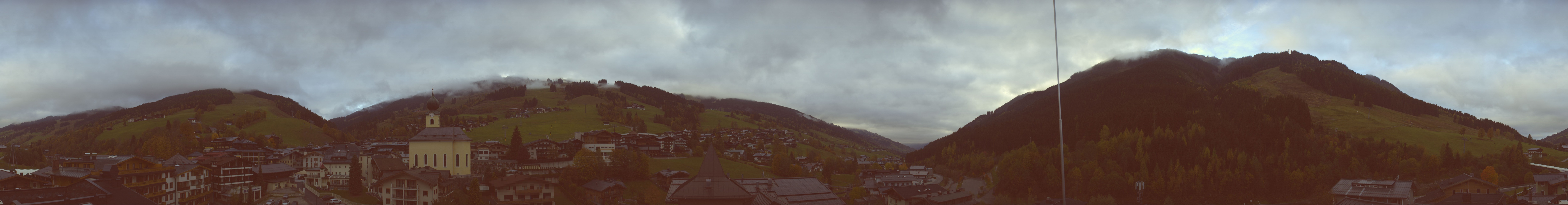 Archiv Foto Webcam Blick über Saalbach vom Alpinresort