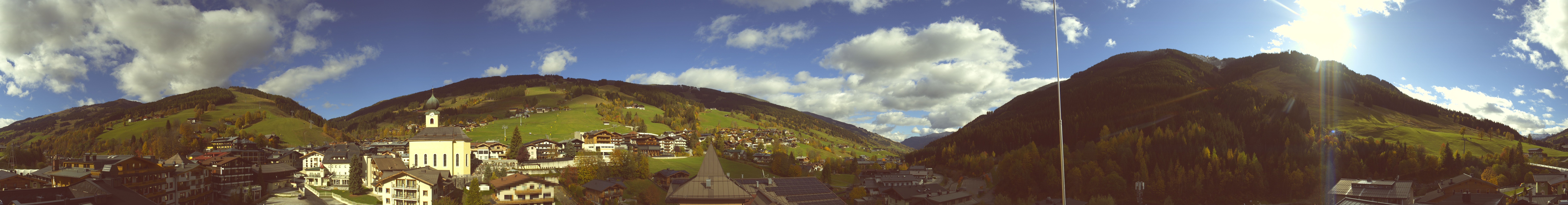 Archived image Webcam Panorama: Alpinresort Saalbach