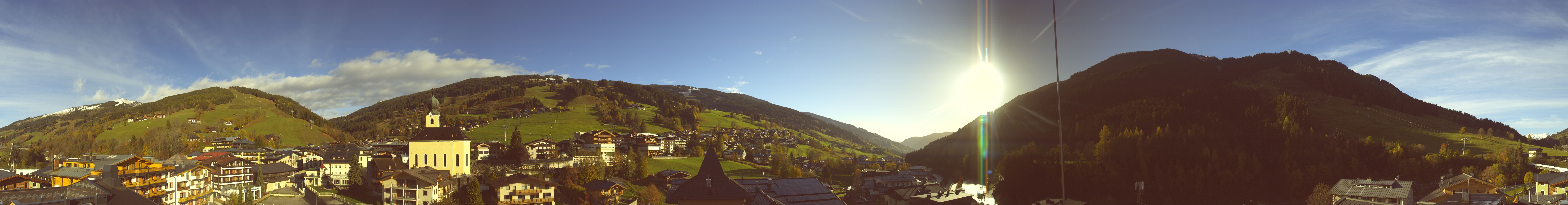 Archiv Foto Webcam Blick über Saalbach vom Alpinresort