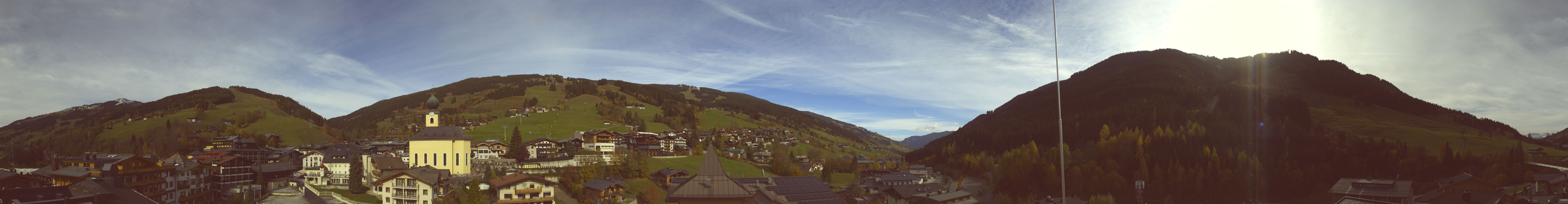 Archiv Foto Webcam Blick über Saalbach vom Alpinresort