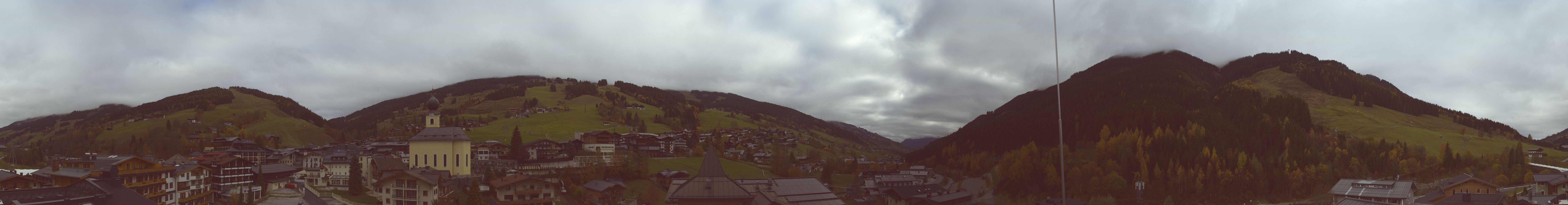 Archiv Foto Webcam Blick über Saalbach vom Alpinresort