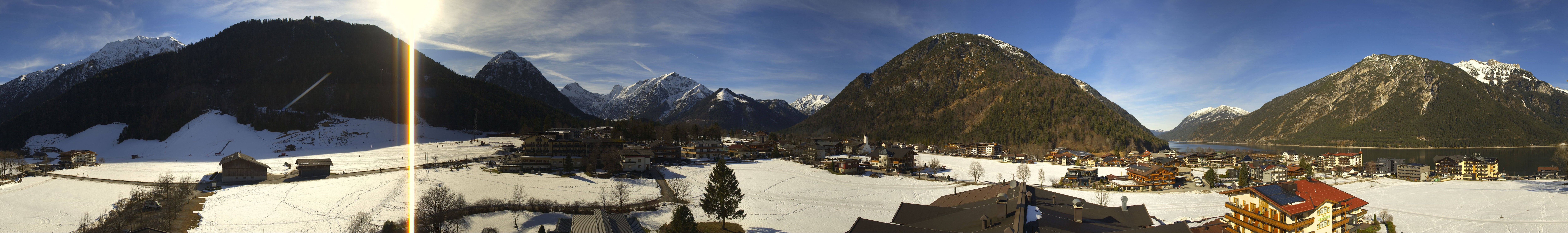 Archived image Webcam Panorama of Pertisau and Achensee