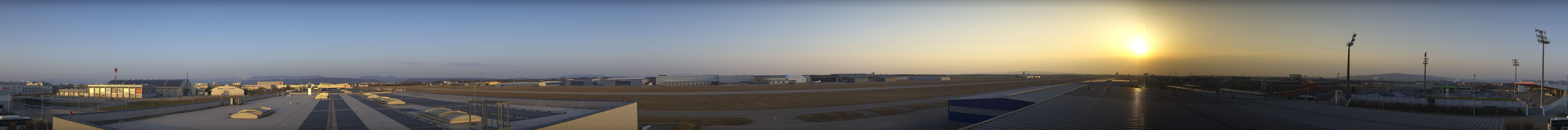 Archiv Foto Webcam Panorama Flugplatz Wiener Neustadt OST