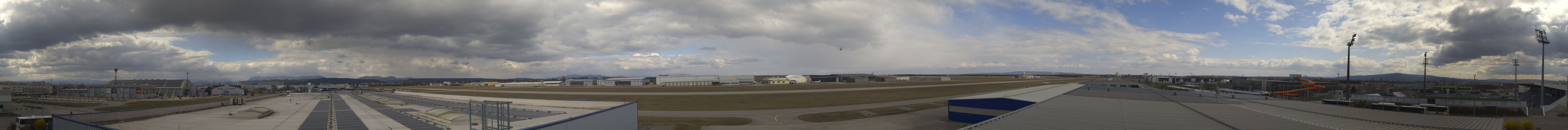 Archiv Foto Webcam Panorama Flugplatz Wiener Neustadt OST