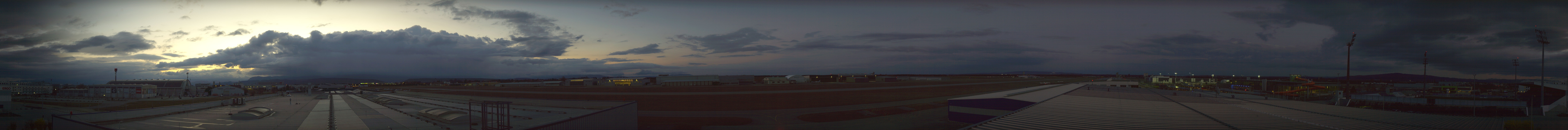 Archived image Webcam Panoramic view Loan Airport