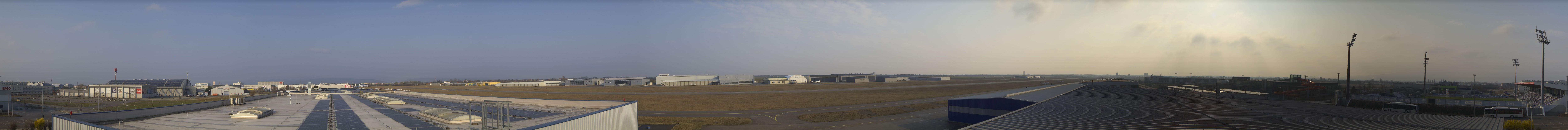 Archiv Foto Webcam Panorama Flugplatz Wiener Neustadt OST