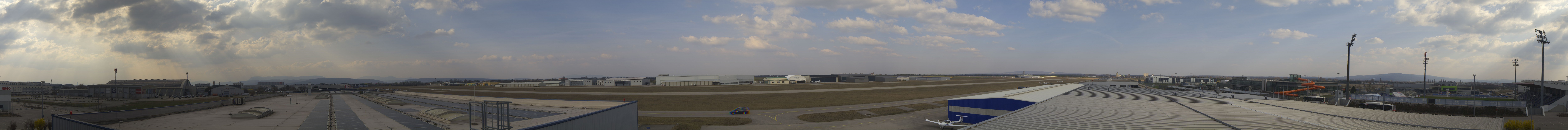 Archiv Foto Webcam Panorama Flugplatz Wiener Neustadt OST