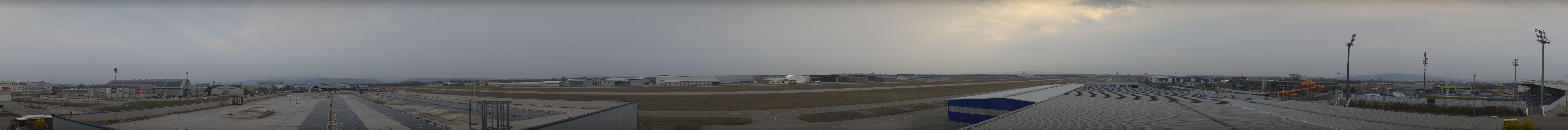 Archiv Foto Webcam Panorama Flugplatz Wiener Neustadt OST