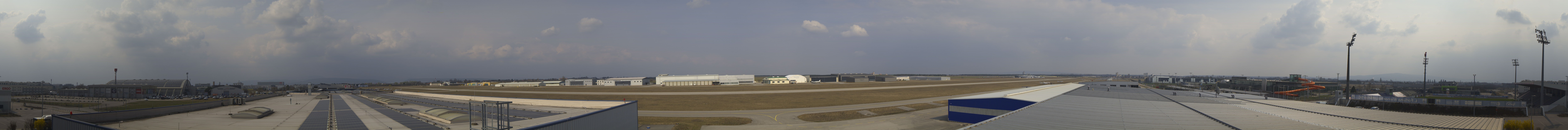 Archiv Foto Webcam Panorama Flugplatz Wiener Neustadt OST