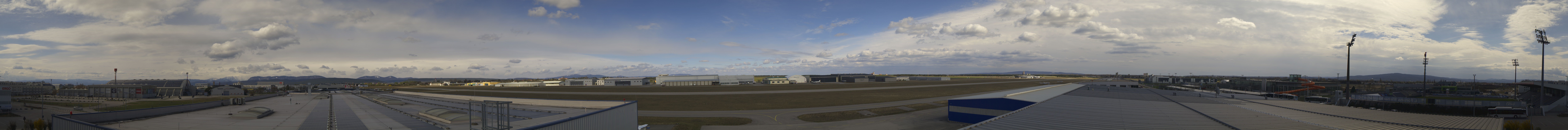 Archiv Foto Webcam Panorama Flugplatz Wiener Neustadt OST