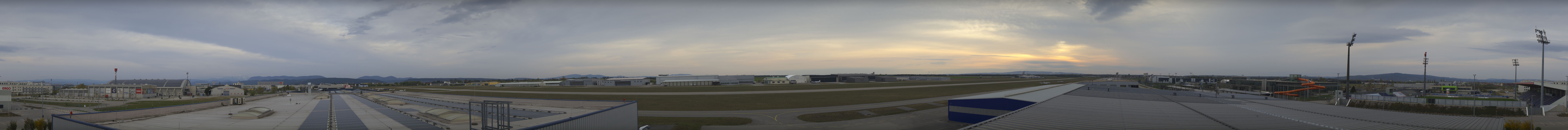 Archiv Foto Webcam Panorama Flugplatz Wiener Neustadt OST
