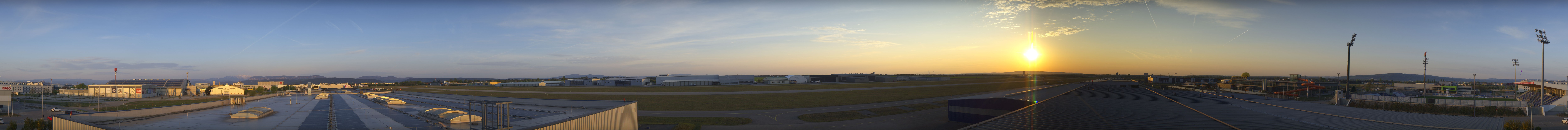 Archiv Foto Webcam Panorama Flugplatz Wiener Neustadt OST