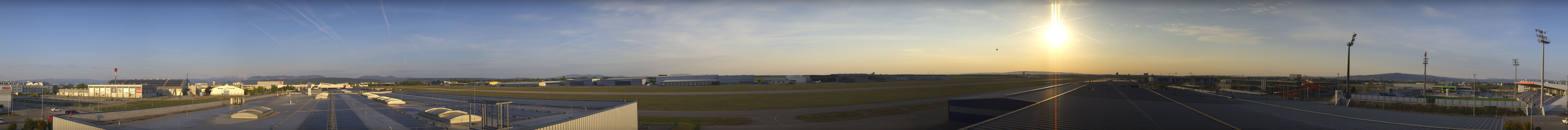 Archiv Foto Webcam Panorama Flugplatz Wiener Neustadt OST