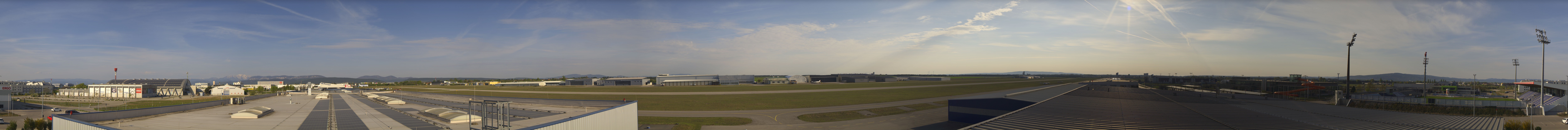 Archiv Foto Webcam Panorama Flugplatz Wiener Neustadt OST