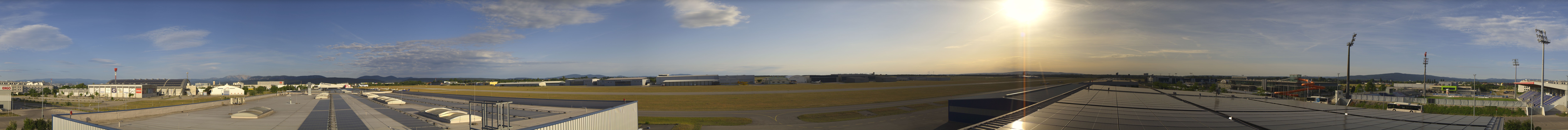 Archiv Foto Webcam Panorama Flugplatz Wiener Neustadt OST