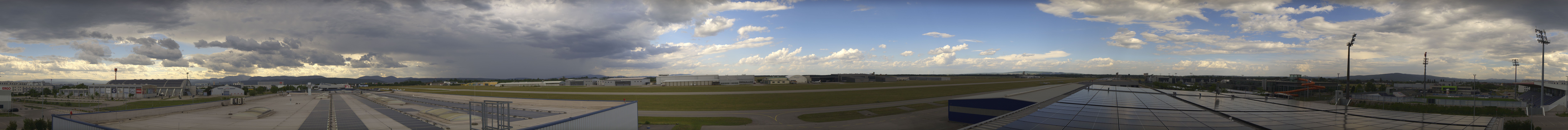 Archiv Foto Webcam Panorama Flugplatz Wiener Neustadt OST