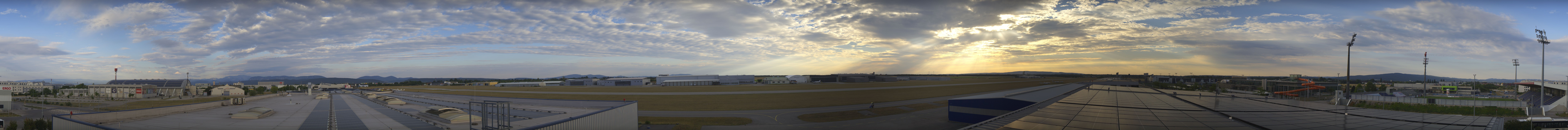 Archiv Foto Webcam Panorama Flugplatz Wiener Neustadt OST
