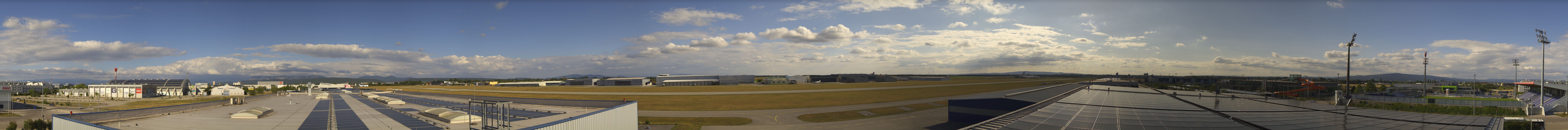 Archiv Foto Webcam Panorama Flugplatz Wiener Neustadt OST