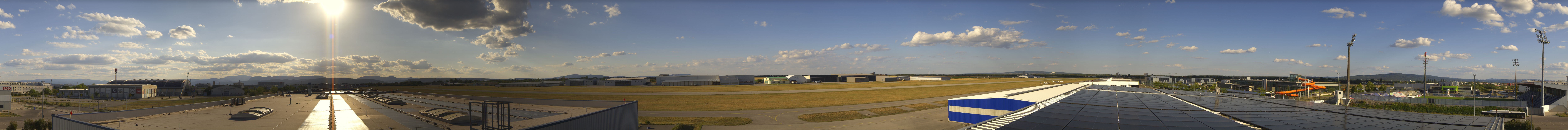 Archiv Foto Webcam Panorama Flugplatz Wiener Neustadt OST
