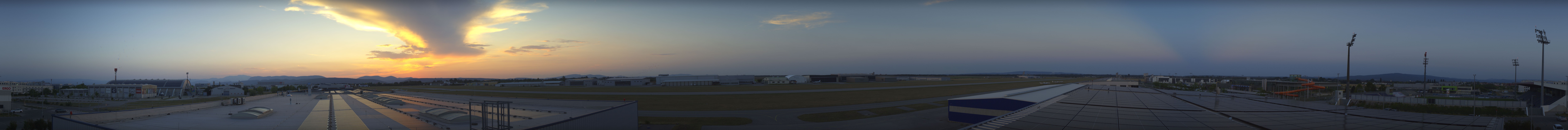 Archiv Foto Webcam Panorama Flugplatz Wiener Neustadt OST